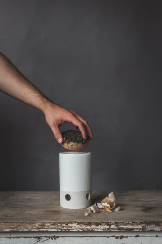 Sand Garlic Keeper / Garlic Pot