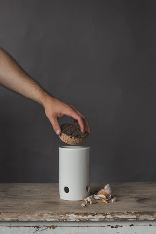 Sand Garlic Keeper / Garlic Pot