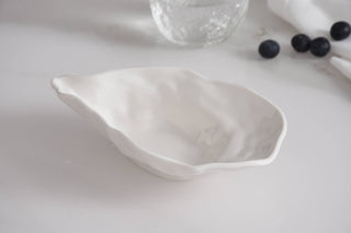 Small Oyster Bowl in Shatterproof Melamine