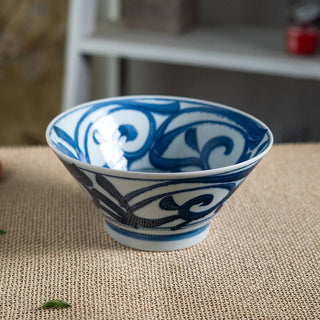 Arabesque Aisoumon 38oz 7.5"Dia x 3.75"H Porcelain Ramen Bowl JP (4/32)