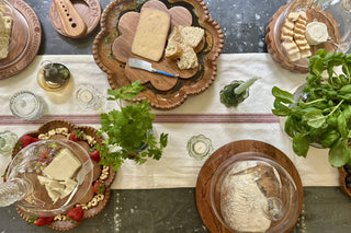Vintage English Bread Board, Medium Scalloped